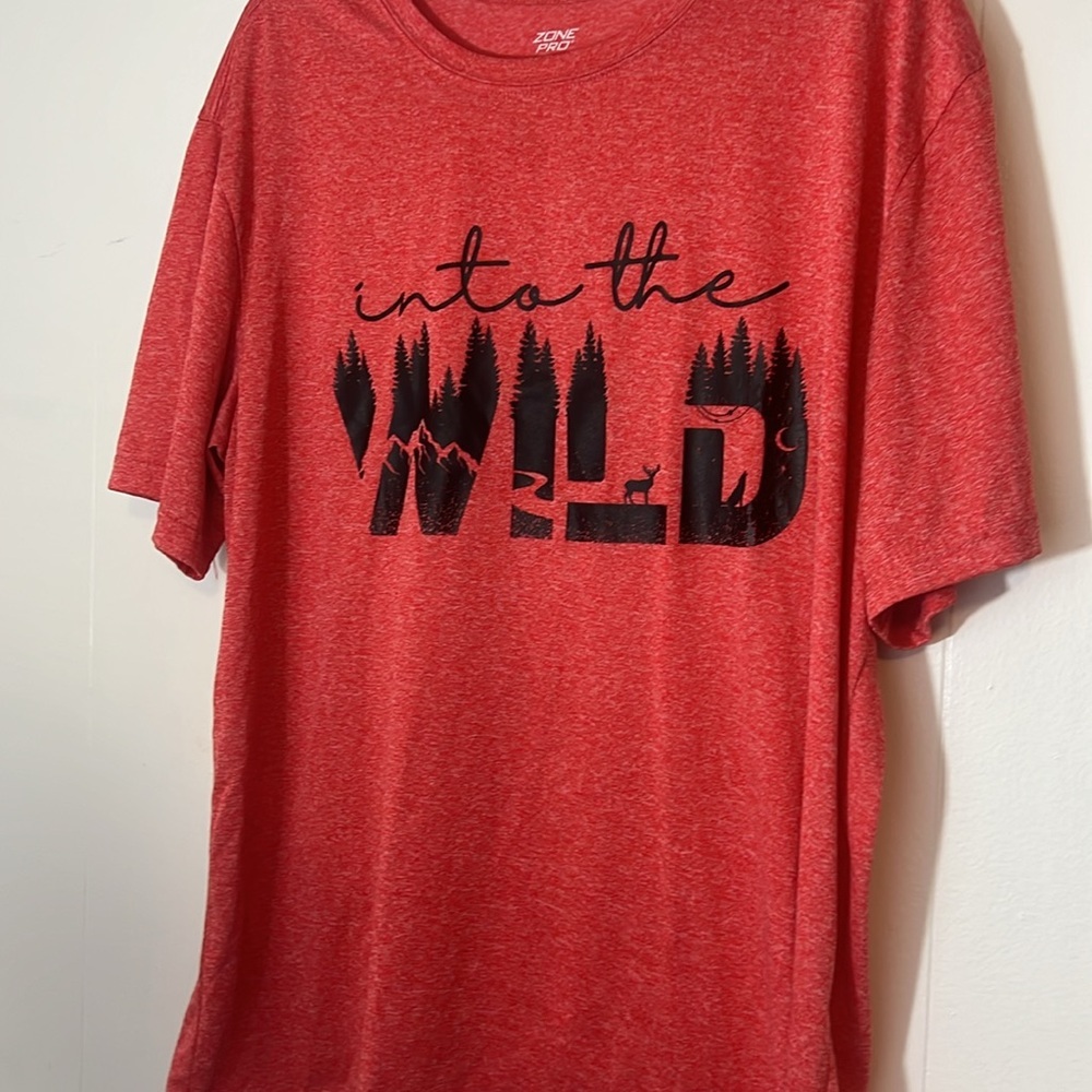 🍁Men’s Zone Pro Stretch Tee Into the Wild Black Graphic Size XL Red Faded Wash